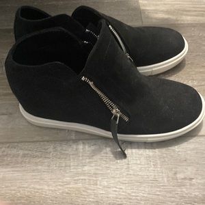 Never been worn size 8 Madden Girl Wedge Heel